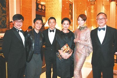 左起:导演韦家辉,梁朝伟,刘德华,刘嘉玲,郑秀文和导演杜琪峰