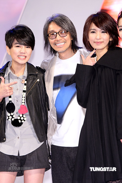 图文：《长江七号》台北首映-周星驰Ella和Hebe