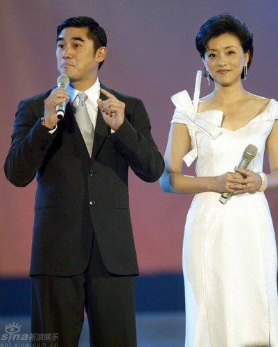 图文:金鸡百花电影节开幕杨澜吴大维妙语连珠