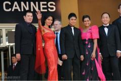 组图：《基纳瑞》首映两菲律宾美女粉艳斗靓