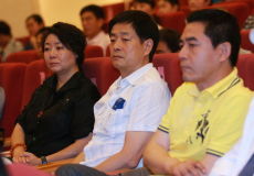 《郭明义》首映侯勇姜宏波被原型打动(图)
