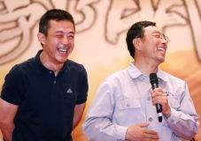 《郭明义》首映侯勇姜宏波被原型打动(图)