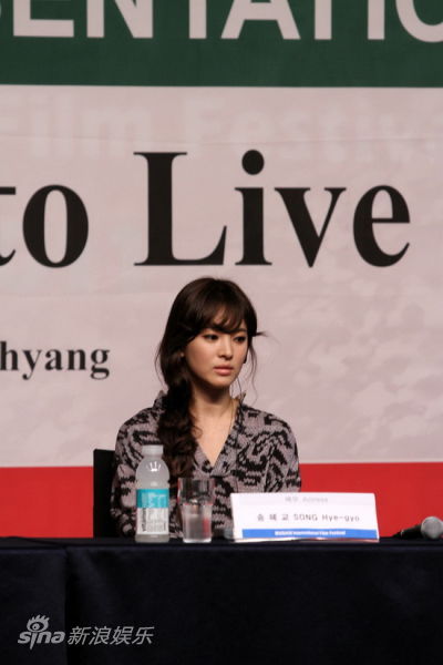 �λ���̨�϶���