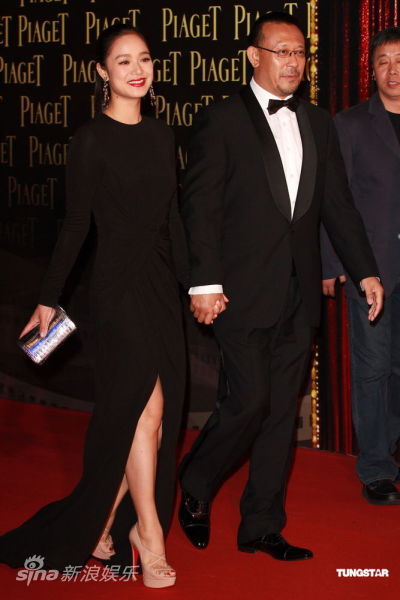 图文:香港金像奖红毯- 姜文周韵 夫妇_影音娱乐