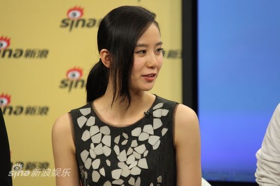 图文:《伤心童话》做客-刘诗诗清纯美丽