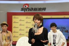 胡夏曝初吻还在大左片中扇导演耳光遭报复