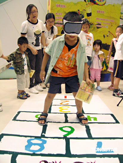 吴君如献爱心 将为失明儿童“扭”转命运【图】