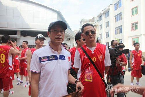 果静林施展文体才艺露身手名人面孔齐亮相(图)