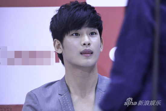 李敏镐金秀贤下江南：到底谁的排场大？