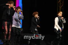 2009contents佱IVYShineeݳ