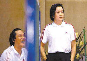 刘晓庆携男友比赛 不服输全情助威阿峰【图】