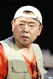 古天乐拍戏脚部受伤 潘长江炮轰春晚难出经典