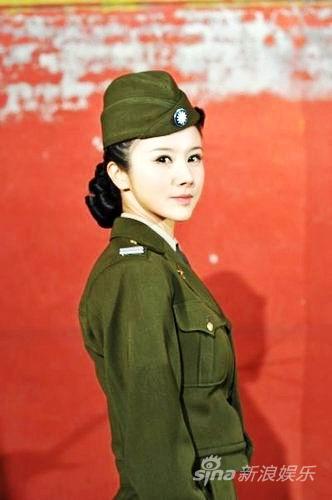 孙菲菲迷倒知名作家曾子航