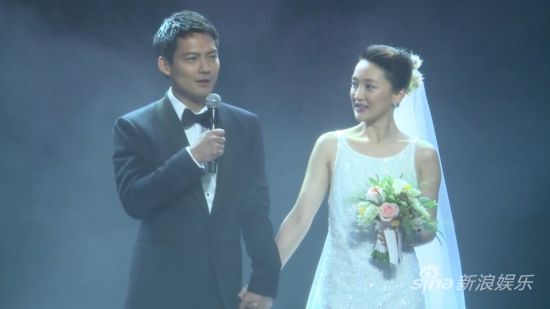 周迅婚纱亮相公布婚讯 知情人否认怀孕