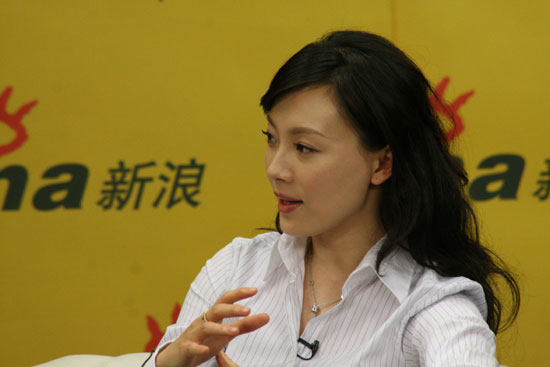 图文：陈数官网落成做客聊天--精致的侧面