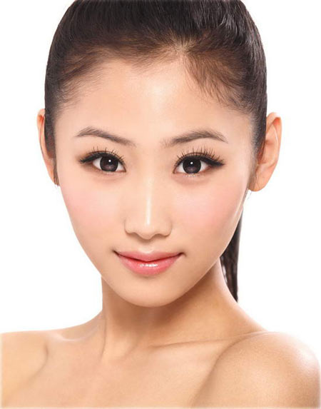 杨子力捧新人韩鹿子夜中国校花大赛夺冠组图