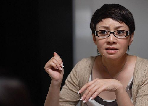 小孩撇嘴大哭表情似宋丹丹 幽默回应
