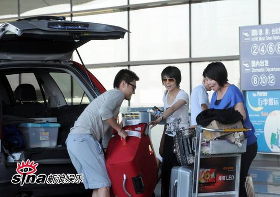 高圆圆于小伟启动京津爱情快车 经纪人证实【图】