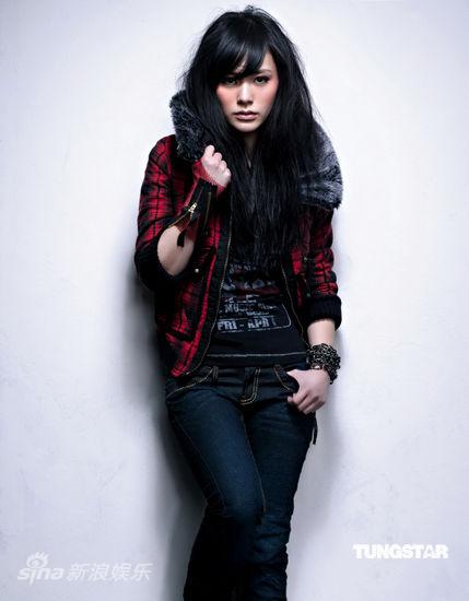 阿娇新广告硬朗不失妩媚 举手投足流露自信【图】