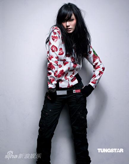 阿娇新广告硬朗不失妩媚 举手投足流露自信【图】