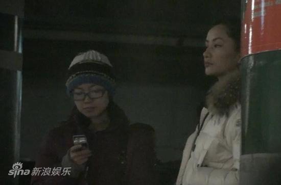 瞿颖(右)与助理