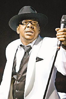 ˹ǰBobby Brown ͼƬԴۡĻ㱨