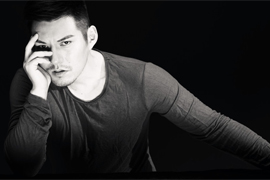 �Ͽ��ڰ׹�Ӱд�� ���Լ������