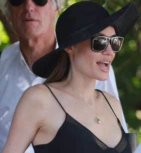 �����Ըи���