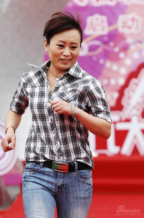 图文；浙江名嘴评选--广播经济台马丽