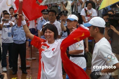 王军霞批崔永元主持奥运:问题问的特不好学着点