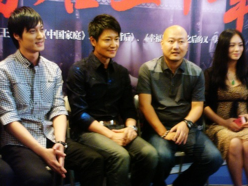 《婚后30年》亮相北展 新锐小生何建泽势头强