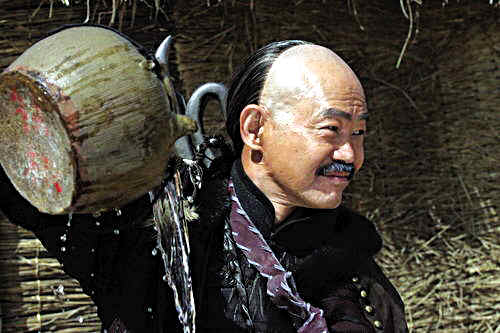 《少林寺3》新照曝光：孙卉凝被元华剪辫子(图)