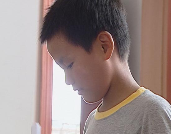 《东方直播室》11岁孩子辍学 呼吁社会找生母