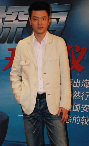 魅力型男王策