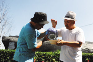 王小利
