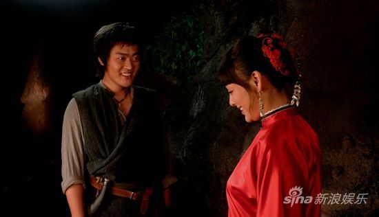 《红槐花》中张桐上演精彩抢亲戏码