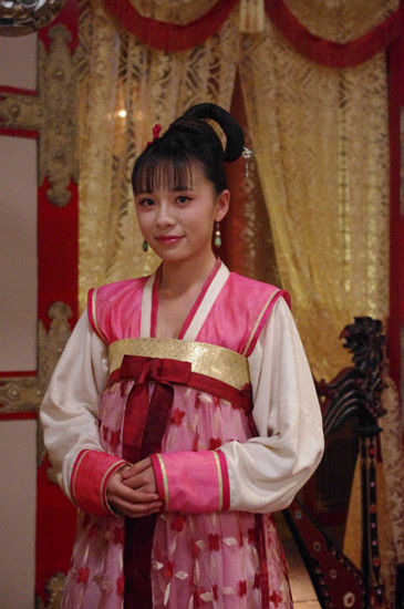 《梦回唐朝》热拍 唐<em>小然</em>演绎阴狠宫女(图)--人