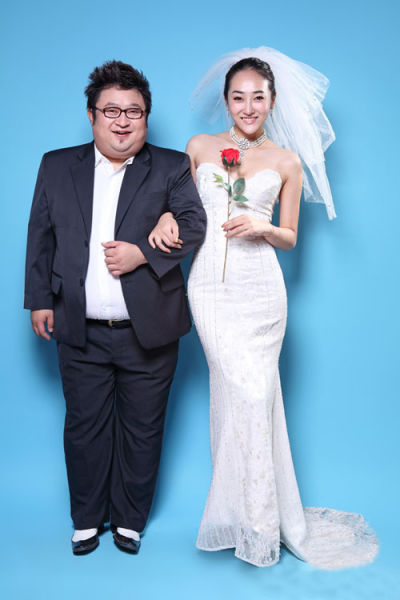 高姝瑶在《野鸽子》剧组首穿婚纱