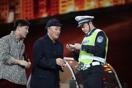 曝光:2012年赵本山、杨冰、 闫光明为公安部创