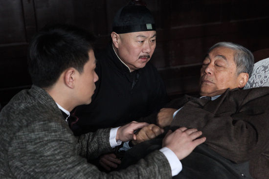 庄老板得知公司危机时备受打击