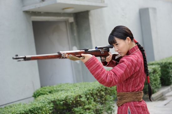 《神枪》上海开播 贾青演女狙击手
