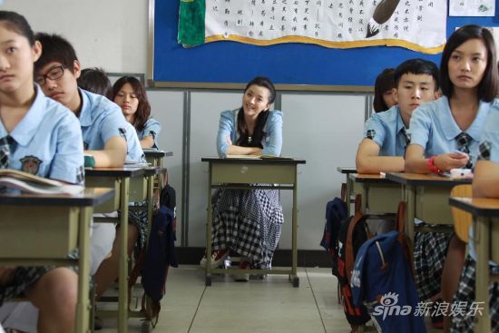 《非常90后》暑期热播 黄小蕾演绎孩子王