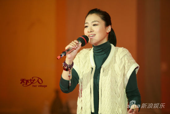 ������Ů�ˡ��ֳ��ݳ�����ɫ��ë��