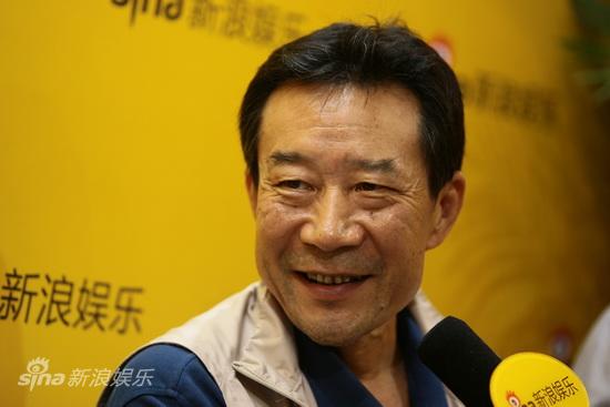 图文父爱如山剧组做客老戏骨李雪健