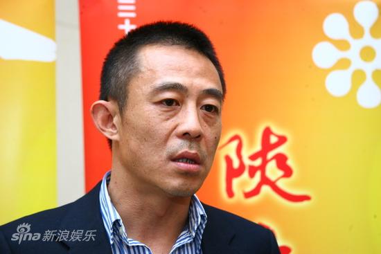 电视剧《陕北汉子》开机 侯勇冲着剧名接戏(图)