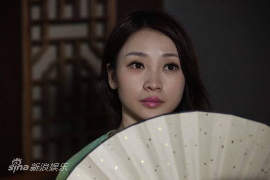 图文:《咱们结婚吧》探班-柳岩演腹黑女