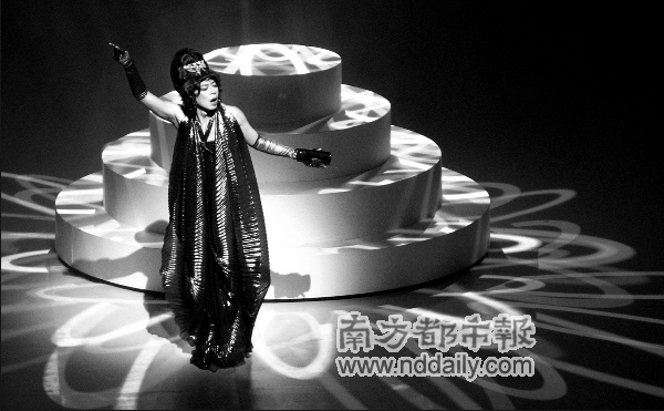 詹瑞文展现“师奶群像”明年将三度加场(组图)