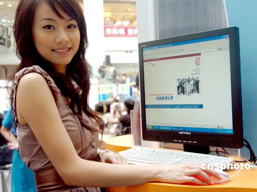 邓丽欣转型创作才女获圣诞老人"金唱片"大礼(图)