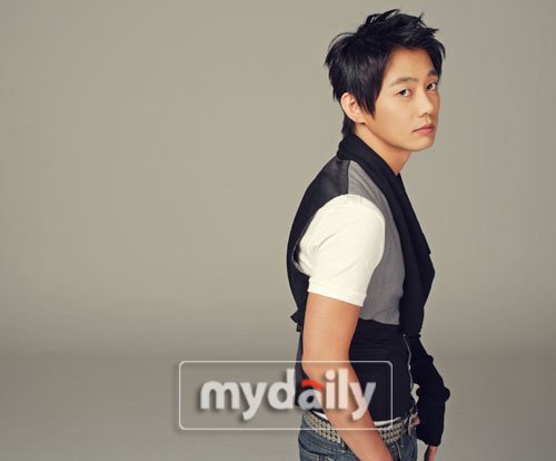 歌手Tei在放送中诉说学生时期裸体画的代价