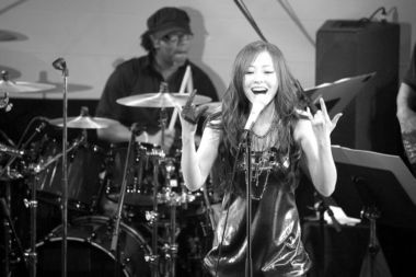 张靓颖东京开唱 张靓颖日本东京开唱受追捧(图)